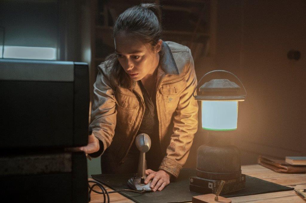 Fear the Walking Dead 6 Alicia